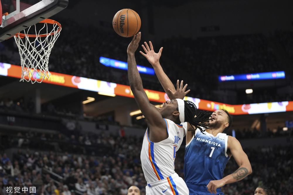 拉近了与球 拉近了与球