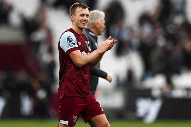 我们拭目以 我们拭目以