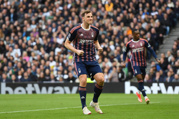 由球员可能 由球员可能